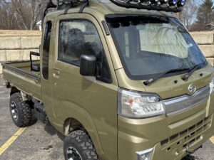 2021 Daihatsu Jumbo Cab 4WD(Very Low Miles), Manual Transmission, with Blackline Snowplow